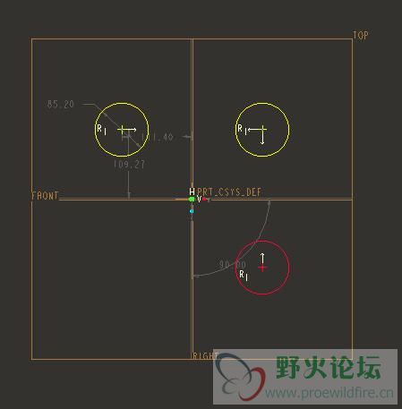 我画了中心线了，右边的圆是镜像过来的